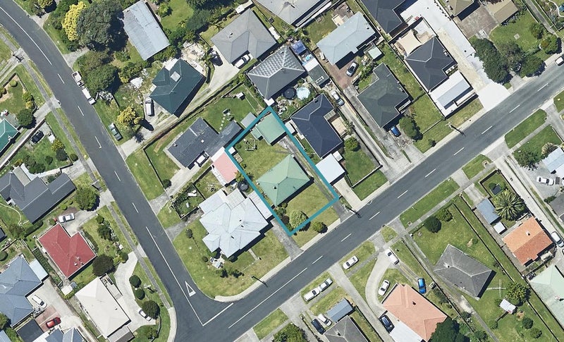 40 Cook Street, Gate Pa, Tauranga - Carousel 1