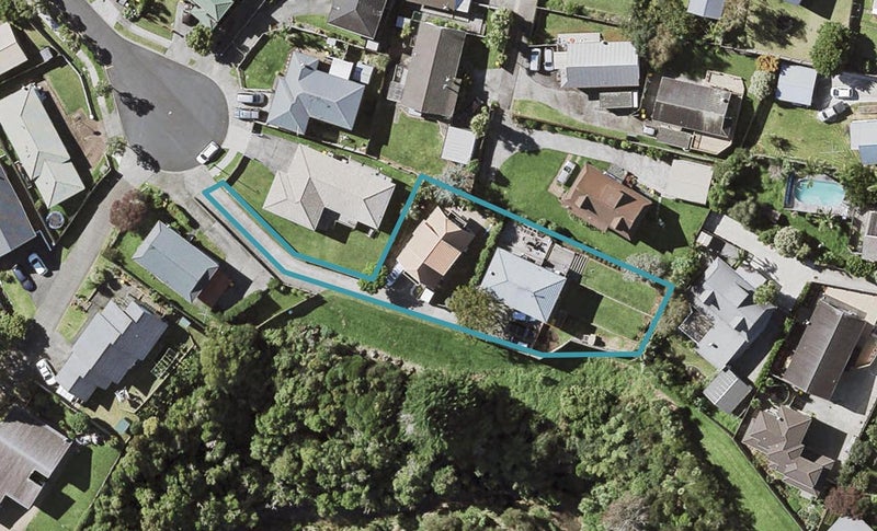 2/16 Jay Court, Botany Downs, Auckland - Carousel 1