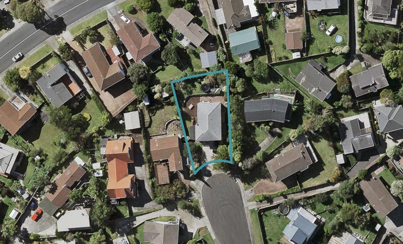 24 Tetrarch Place, Totara Vale, Auckland - Carousel 1