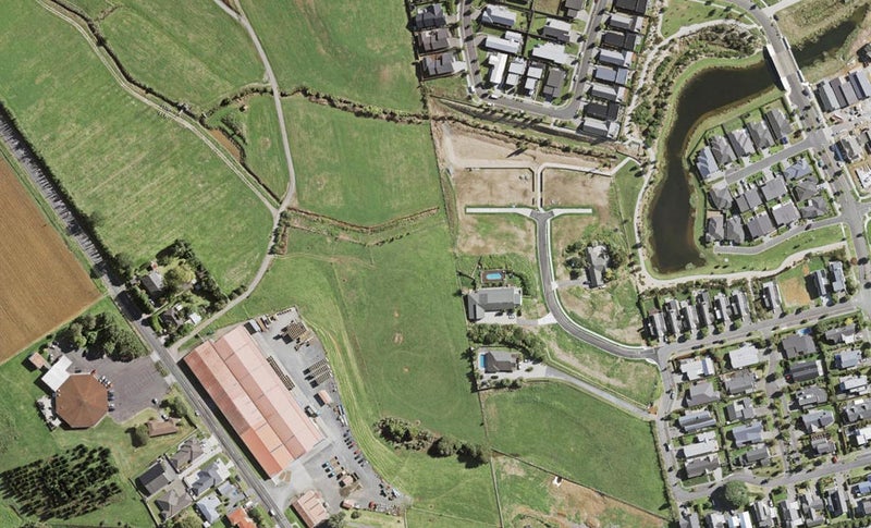 57 Rongoa Maori Way, PUKEKOHE, PUKEKOHE - Carousel 1