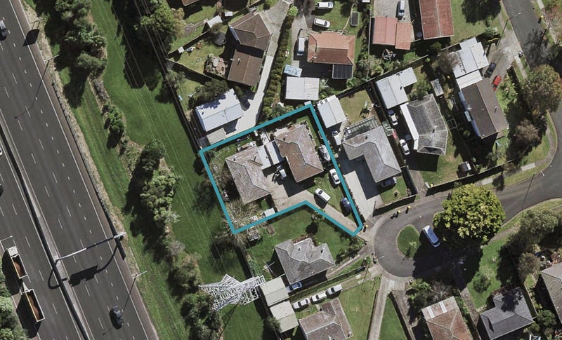 2/7 Seton Place, Clover Park, Auckland - Carousel 1