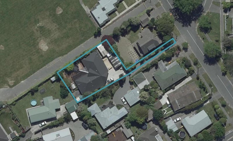 9 Windermere Road, Papanui, Christchurch - Carousel 1