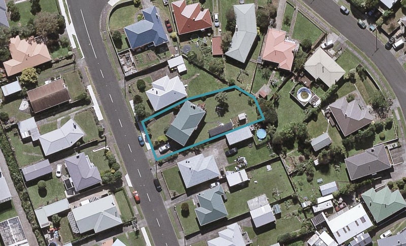 21 Belair Avenue, Blagdon, New Plymouth - Carousel 1
