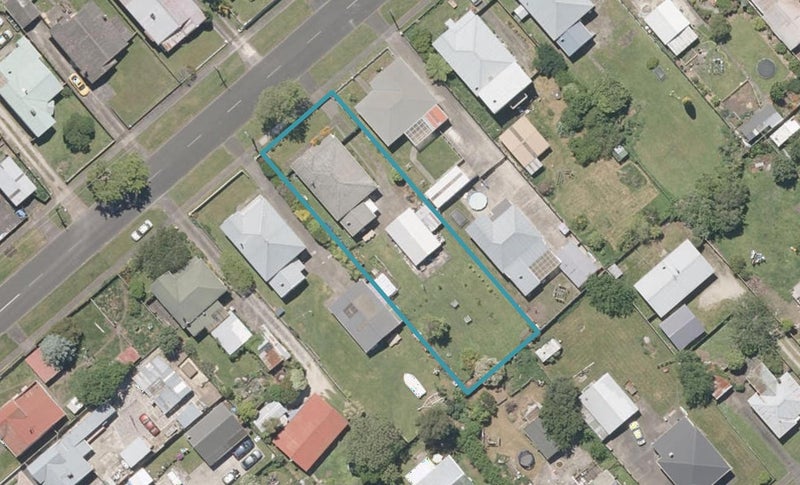 8 Talbot Street, Whanganui East, Whanganui - Carousel 1