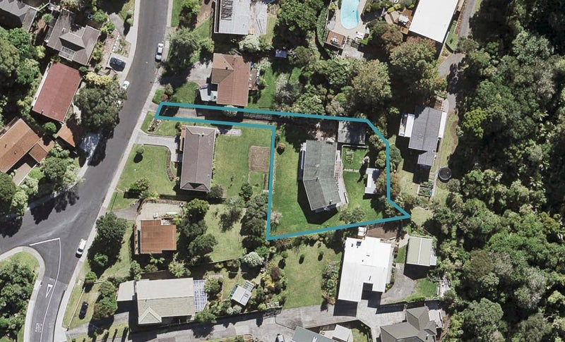 14 Pemberton Avenue, Bayview, Auckland - Carousel 1