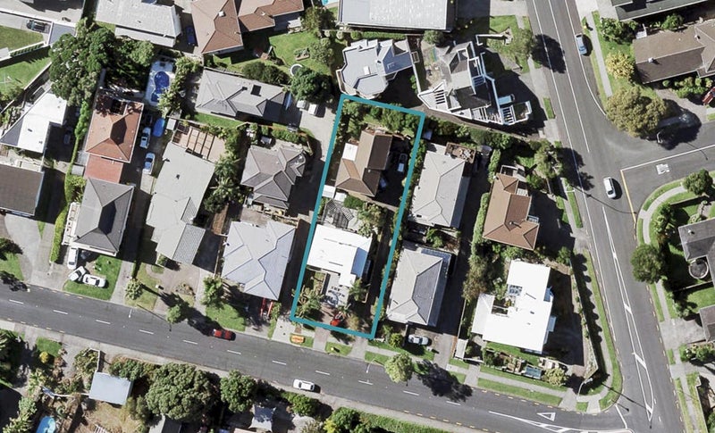 2/30 Bucklands Beach Road, Bucklands Beach, Auckland - Carousel 1