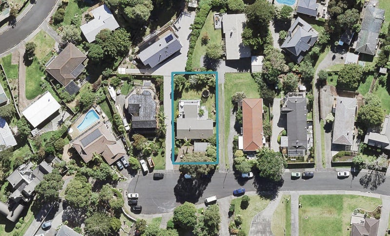 35 Mayall Avenue, Beach Haven, Auckland - Carousel 1