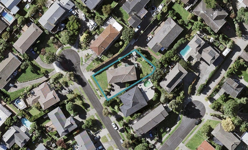 5 Golders Place, Howick, Auckland - Carousel 1