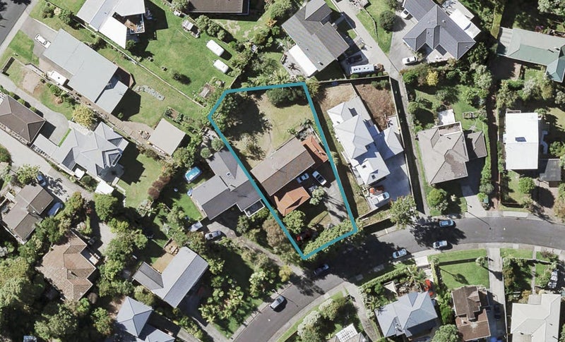 22 Judkins Crescent, Cockle Bay, Auckland - Carousel 1
