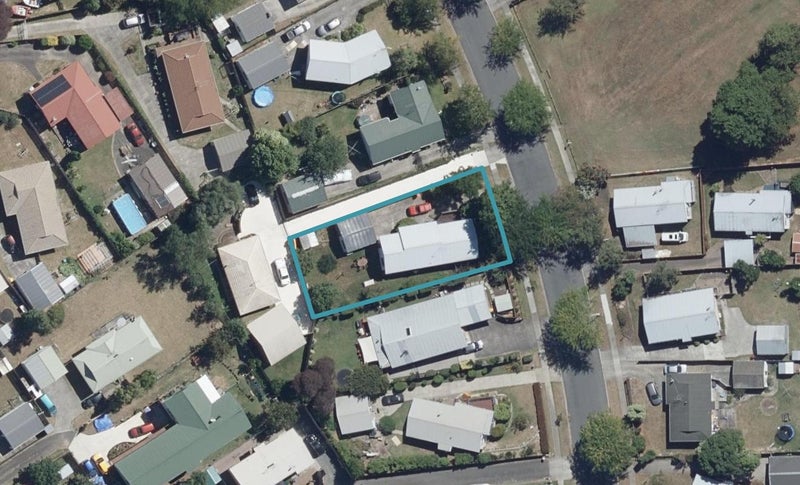 13 Taksan Place, Pukete, Hamilton - Carousel 1