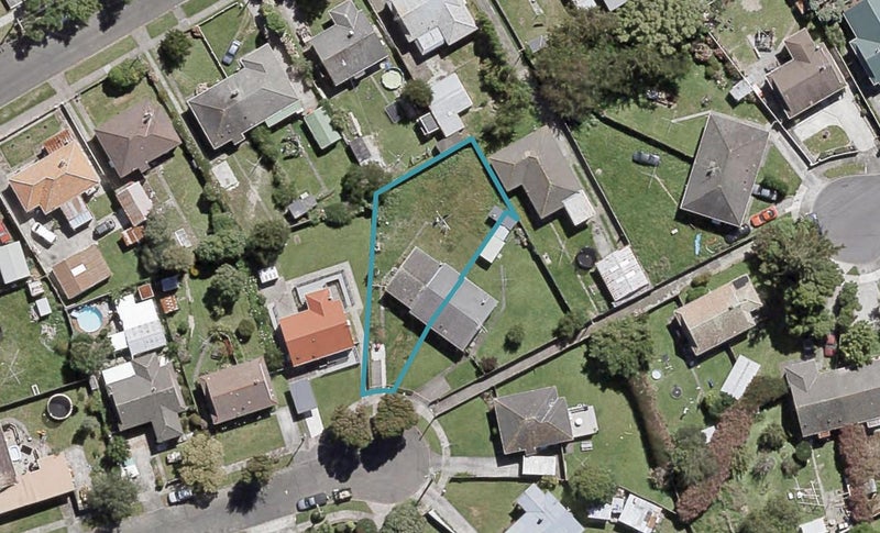 4 Welch Grove, Taita, Lower Hutt - Carousel 1