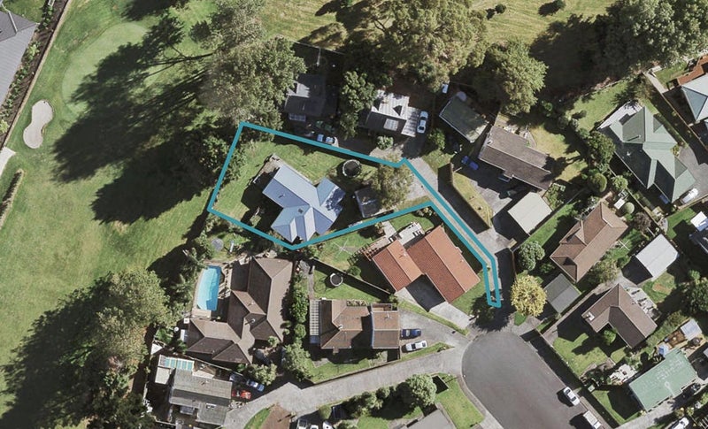 21 Oakmont Place, Wattle Downs, Auckland - Carousel 1