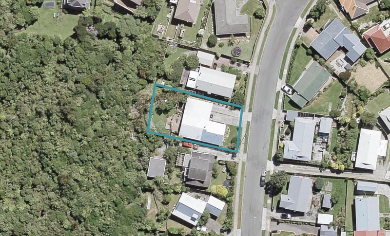 46 Mossburn Grove, Kelson, Lower Hutt - Carousel 1