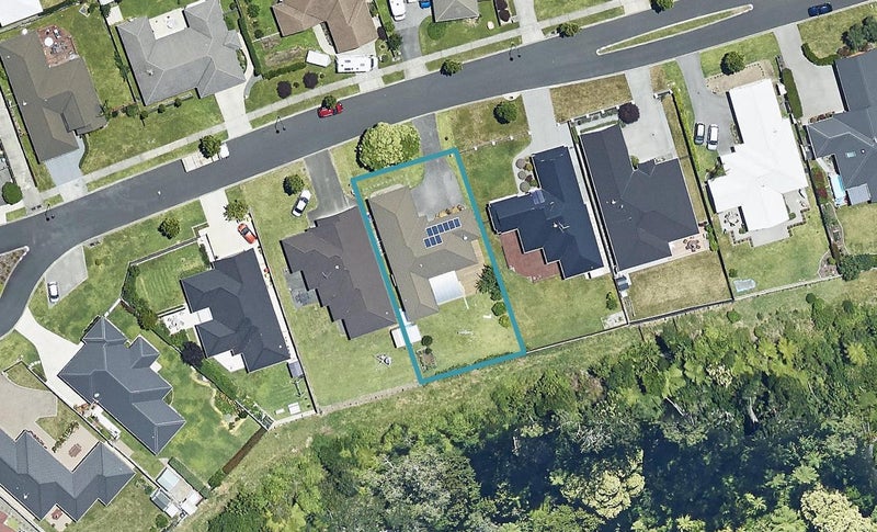 29 Teal Place, Pyes Pa, Tauranga - Carousel 1