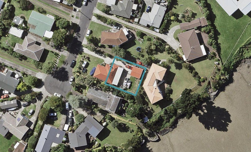 28B Swan Crescent, Pakuranga, Auckland - Carousel 1