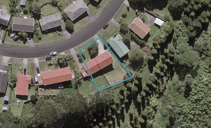 127 Pembroke Street, Westown, New Plymouth - Carousel 1