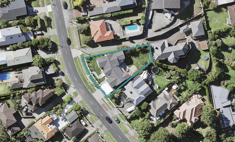 40 Churchill Road, Cockle Bay, Auckland - Carousel 1
