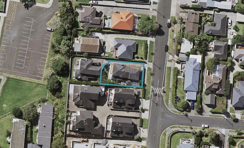 40 Temple Street, Meadowbank, Auckland - Carousel 1