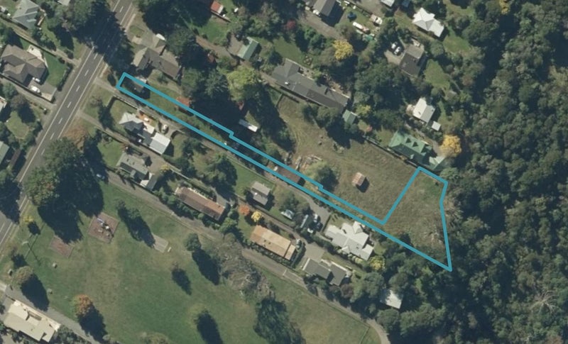 15 Elder Lane, Tūrangi - Carousel 1
