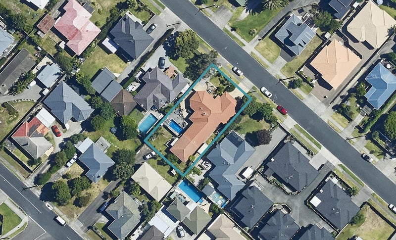 122 VALLEY ROAD, Mount Maunganui, Tauranga - Carousel 1