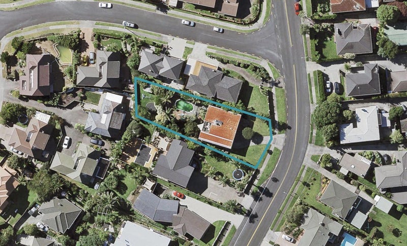 93 Bradbury Road, Botany Downs, Auckland - Carousel 1