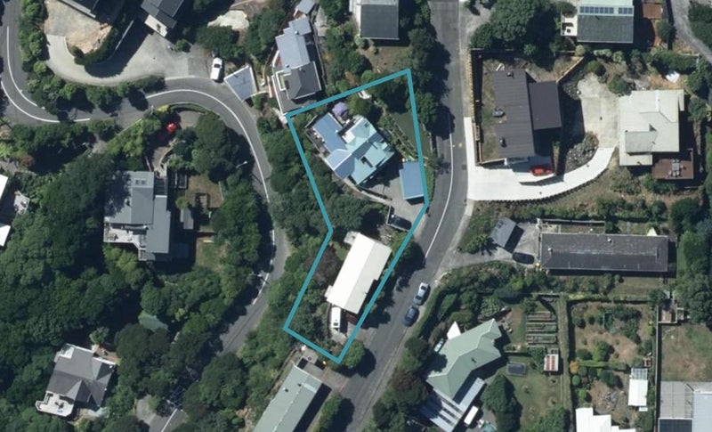 7 The Track, Plimmerton, Porirua - Carousel 1