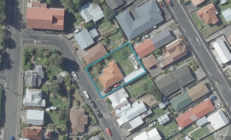15 Pencarrow Street, Caversham, Dunedin - Carousel 1
