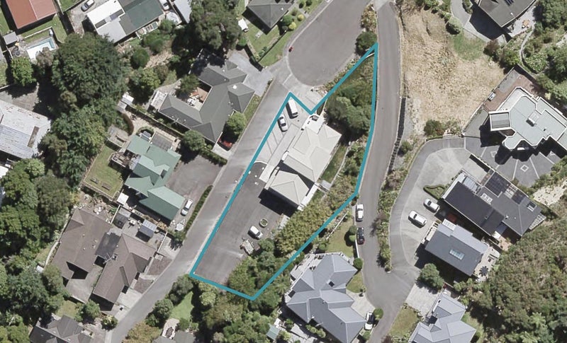 10 McCarthy Grove, Clouston Park, Upper Hutt - Carousel 1