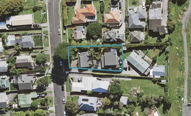 1/23 GLADSTONE RD, Northcote, Auckland - Carousel 1