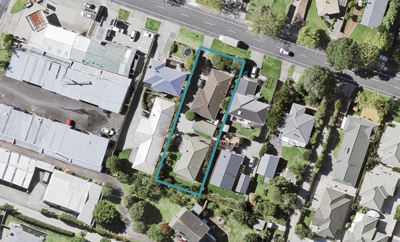 1/58 Rodney Street, Howick, Auckland - Carousel 1