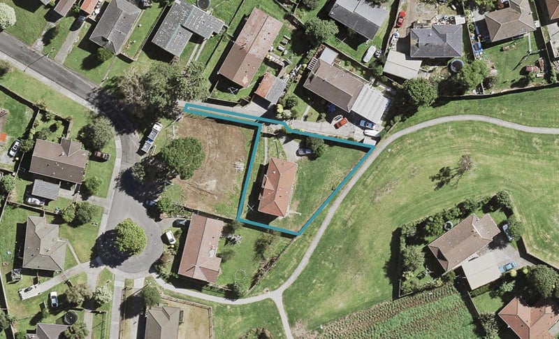 6 Igloo Place, Red Hill, Papakura - Carousel 1