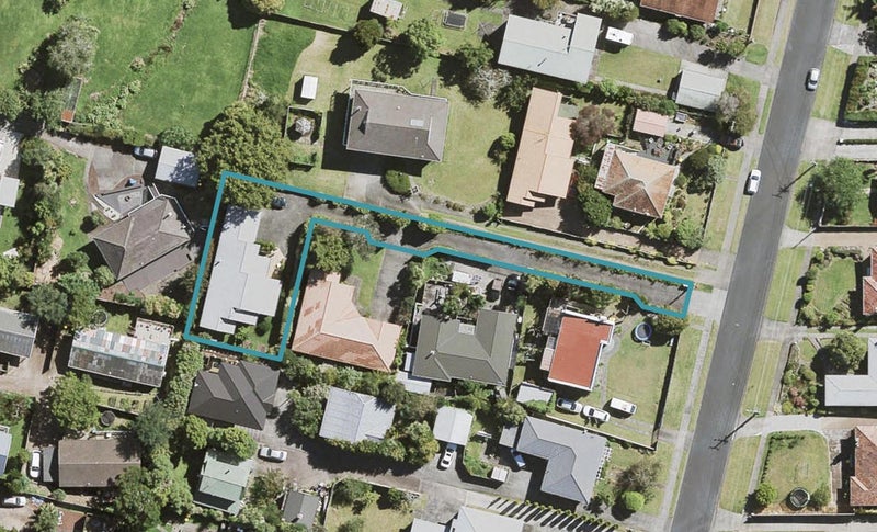 11C Ambler Avenue, Glen Eden, Auckland - Carousel 1
