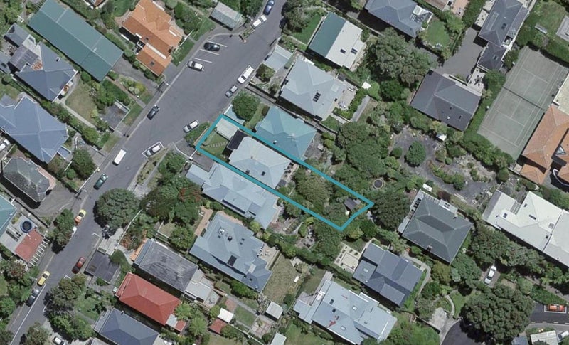 27 Grove Road, Kelburn, Wellington - Carousel 1