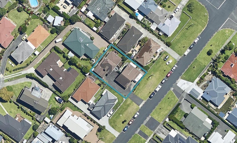 2/123 Edgecumbe Road, Tauranga South, Tauranga - Carousel 1