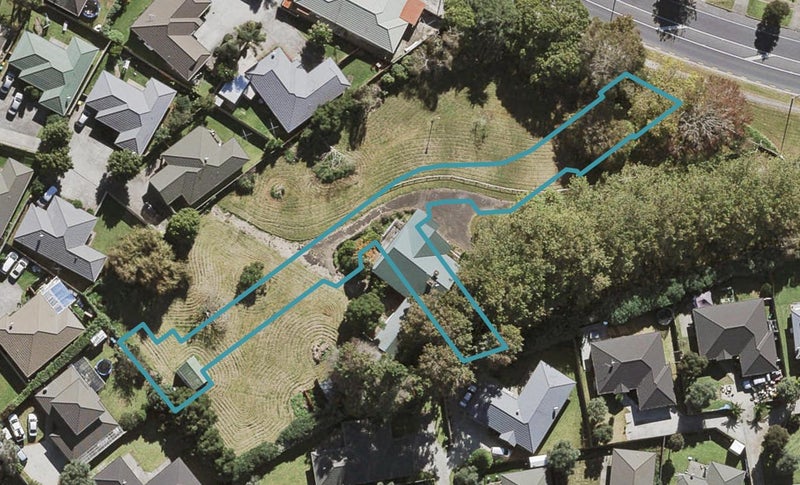 8 Otaimako Place, Mangere, Auckland - Carousel 1