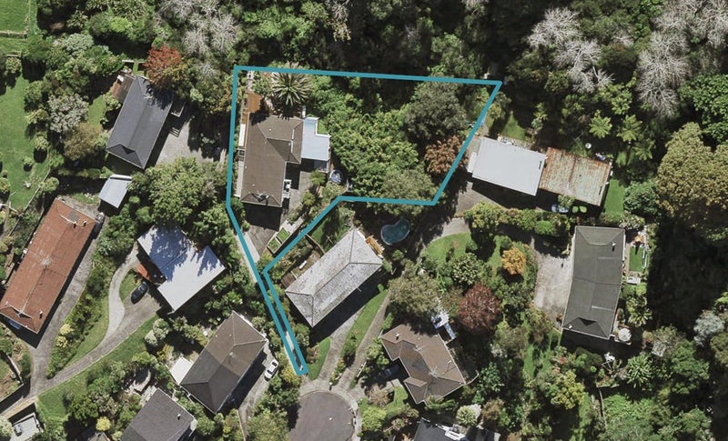 2/12 Impala Place, Hillsborough, Auckland - Carousel 1