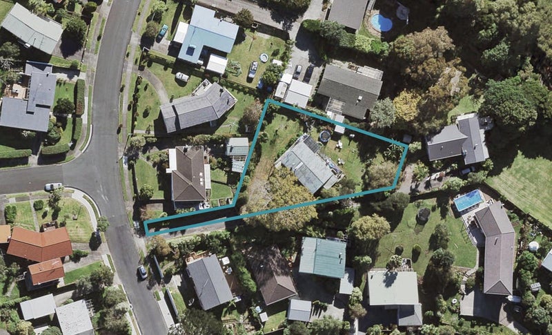 7 Betsland Crescent, Hillcrest, Auckland - Carousel 1