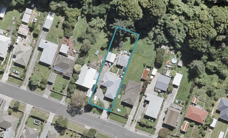 35 Gillespies Road, Birchville, Upper Hutt - Carousel 1