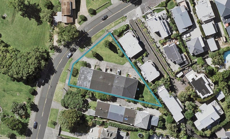 2/84 Kohimarama Road, Kohimarama, Auckland - Carousel 1
