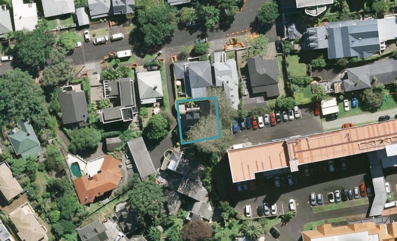 12A Alberon Street, Parnell, Auckland - Carousel 1