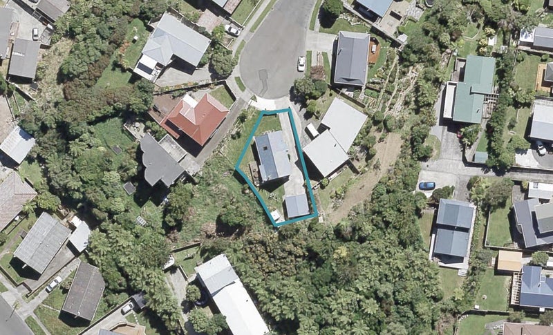9 Tarras Grove, Kelson, Lower Hutt - Carousel 1