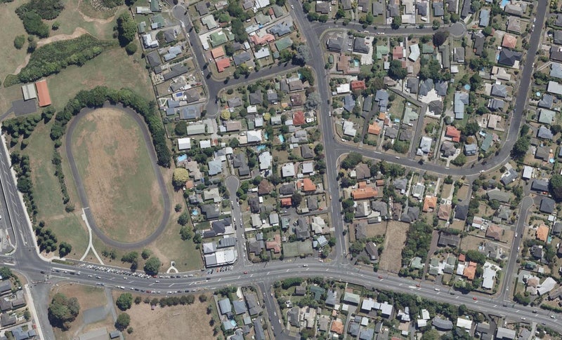 9 Knighton Road, Hillcrest, Hamilton - Carousel 1