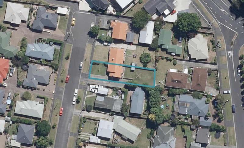 6 Short Street, Claudelands, Hamilton - Carousel 1