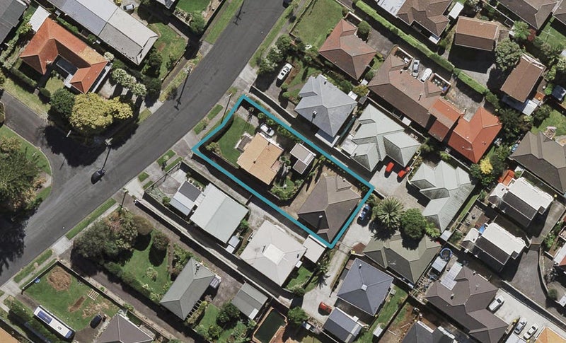 2/81 Victoria Road, Papatoetoe, Auckland - Carousel 1