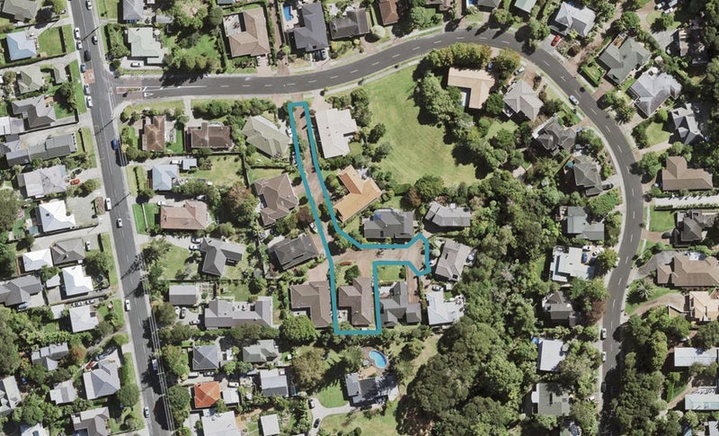 6A Woodfern Crescent, Titirangi, Auckland - Carousel 1