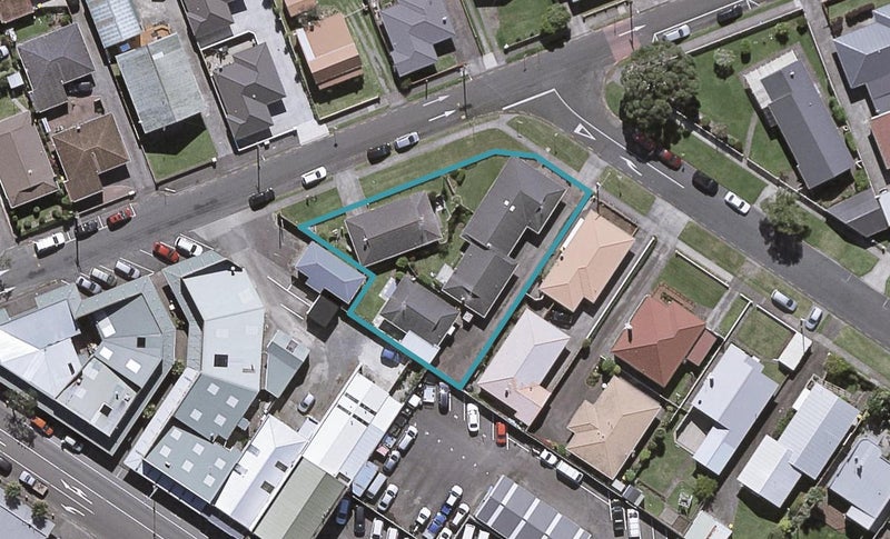 2 Vogel Street, Fitzroy, New Plymouth - Carousel 1
