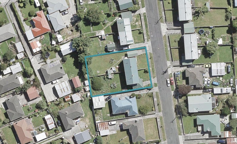 18 Walker Grove, Stokes Valley, Lower Hutt - Carousel 1