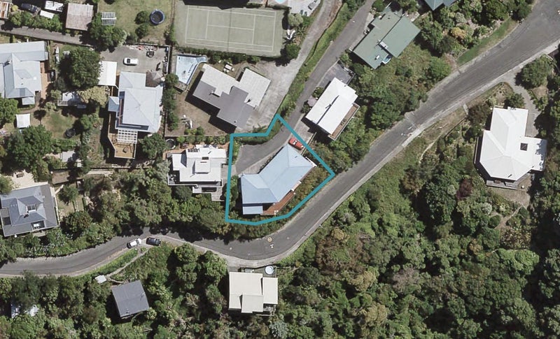 129 Priestley Terrace, Bluff Hill, Napier - Carousel 1