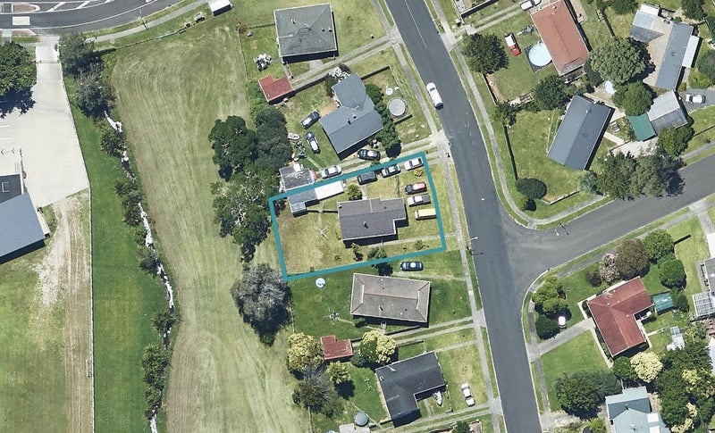 29 Arawata Avenue, Welcome Bay, Tauranga - Carousel 1