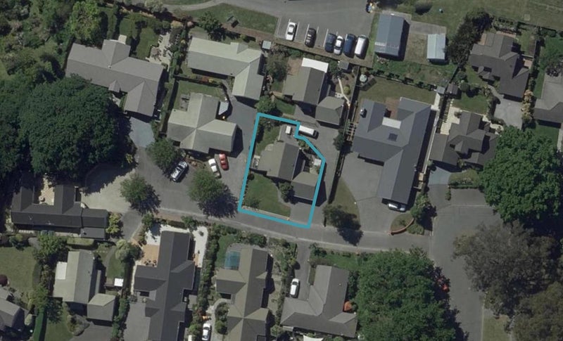 33 Acorn Close, Waltham, Christchurch - Carousel 1